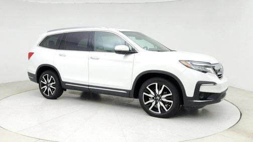 2022 Honda Pilot Touring 8-Passenger