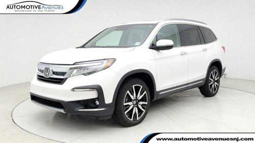2022 Honda Pilot Touring 8-Passenger