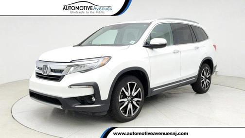 2022 Honda Pilot Touring 8-Passenger