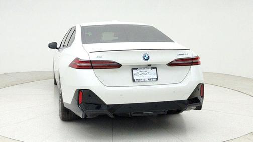 2025 BMW i5 xDrive40