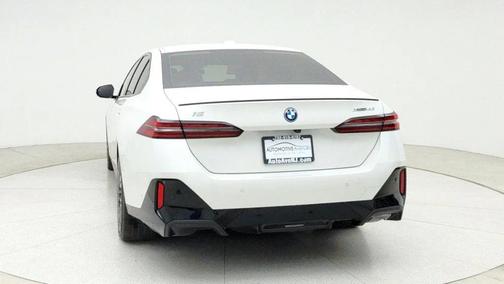 2025 BMW i5 xDrive40