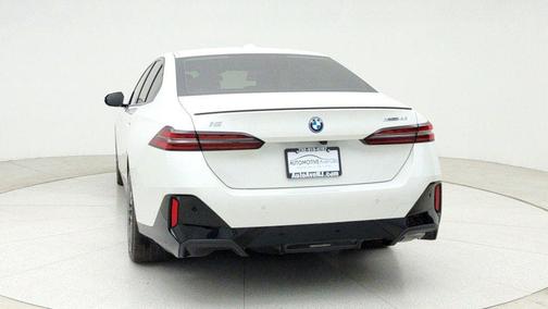 2025 BMW i5 xDrive40