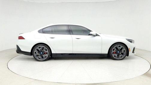 2025 BMW i5 xDrive40