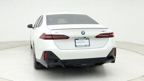 2025 BMW i5 xDrive40