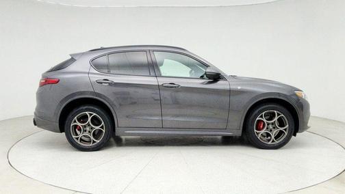 2022 Alfa Romeo Stelvio Ti