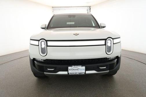 2023 Rivian R1S Adventure