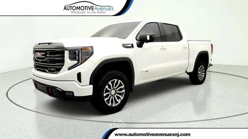 Summit White 2023 GMC Sierra 1500 AT4