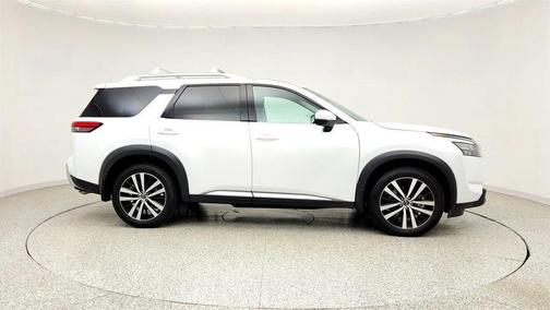 Everest White Pearl Tricoat 2025 Nissan Pathfinder Platinum 4WD