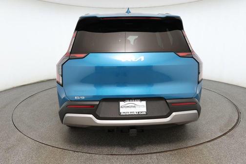 2024 Kia EV9 Wind