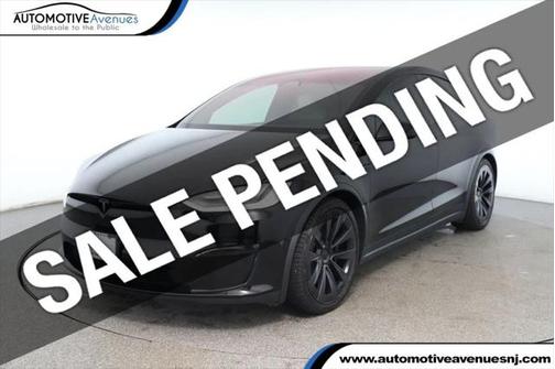 2023 Tesla Model X AWD with 22'' Turbine Wheels & Cream Premium Interior