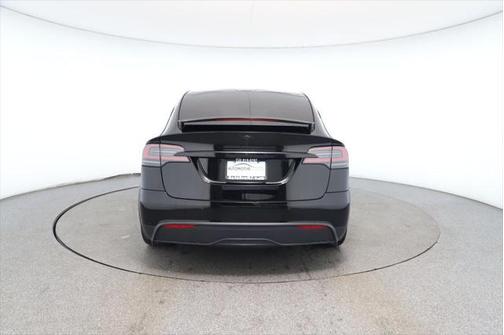 2023 Tesla Model X AWD with 22'' Turbine Wheels & Cream Premium Interior