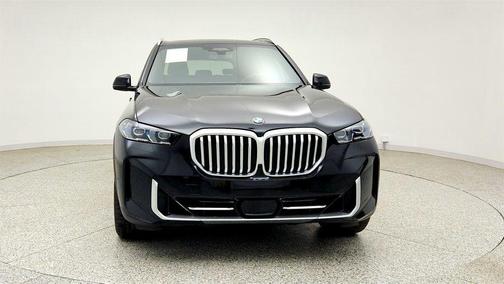 Black Sapphire Metallic 2025 BMW X5 xDrive40i