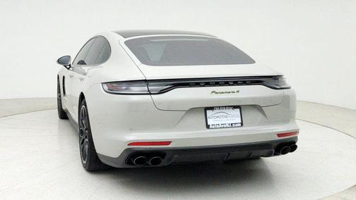 2022 Porsche Panamera 4 Platinum Edition