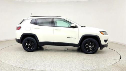 White Clearcoat 2019 Jeep Compass Latitude