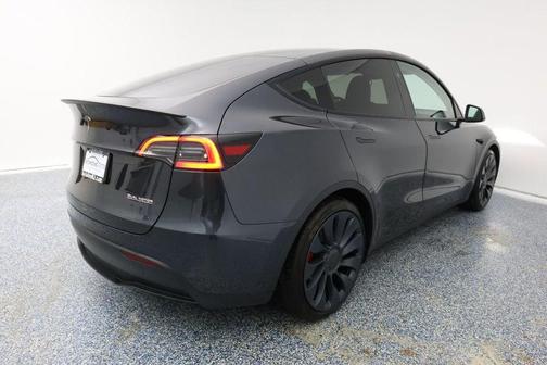 2025 Tesla Model Y Performance Dual Motor All-Wheel Drive