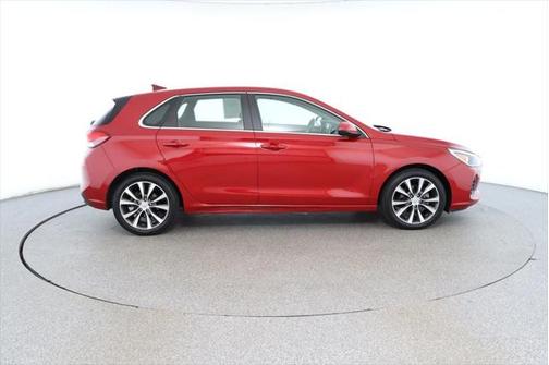 2020 Hyundai Elantra GT Base