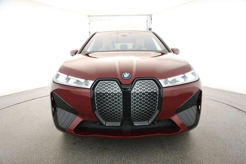 2025 BMW iX M60