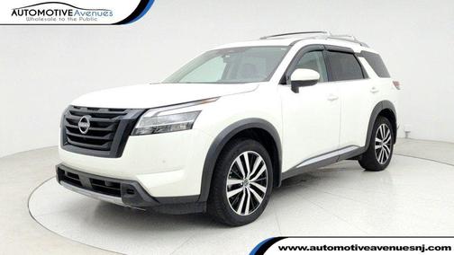 2023 Nissan Pathfinder Platinum 4WD