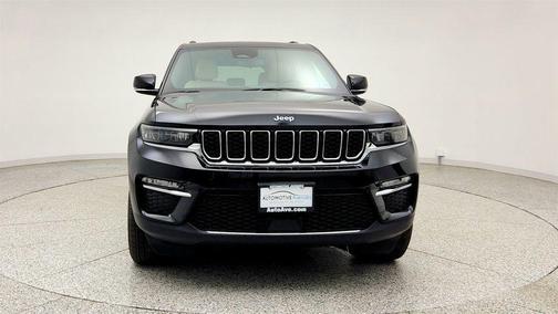 Diamond Black Crystal Pearlcoat 2023 Jeep Grand Cherokee 4xe Base