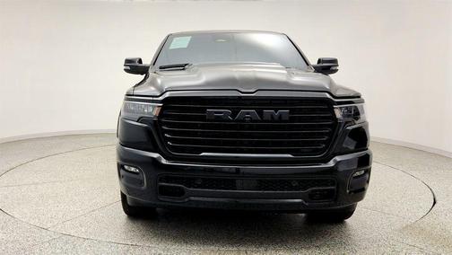 Diamond Black Crystal Pearlcoat 2025 RAM 1500 Laramie
