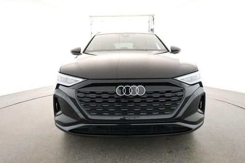 2024 Audi Q8 e-tron Premium Plus