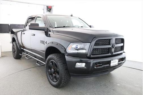 2017 RAM 2500 Laramie Crew Cab 4x4 6'4' Box