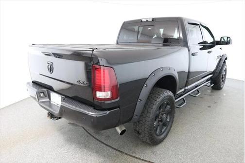 2017 RAM 2500 Laramie Crew Cab 4x4 6'4' Box
