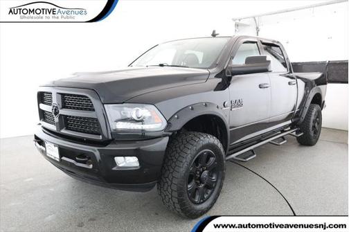 2017 RAM 2500 Laramie Crew Cab 4x4 6'4' Box