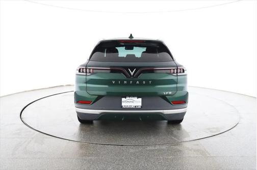 2023 VinFast VF 8 Eco AWD 82 kWh