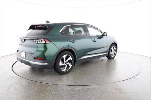 2023 VinFast VF 8 Eco AWD 82 kWh
