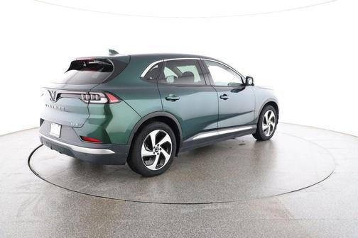 2023 VinFast VF 8 Eco AWD 82 kWh