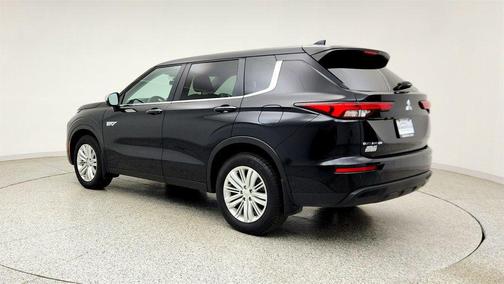 Labrador Black Pearl 2025 Mitsubishi Outlander PHEV ES S-AWC