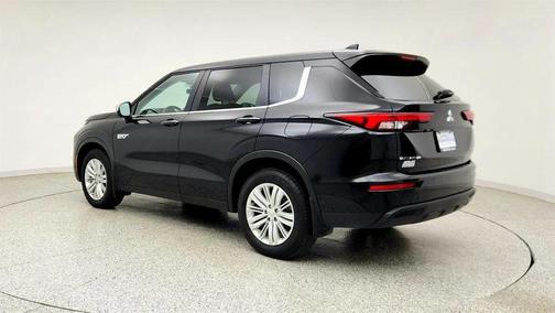 Labrador Black Pearl 2025 Mitsubishi Outlander PHEV ES S-AWC