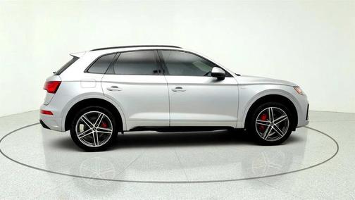 Florett Silver Metallic 2024 Audi Q5 e 55 S line Premium Plus