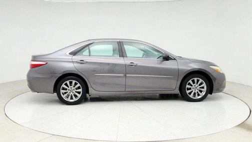 2016 Toyota Camry XLE