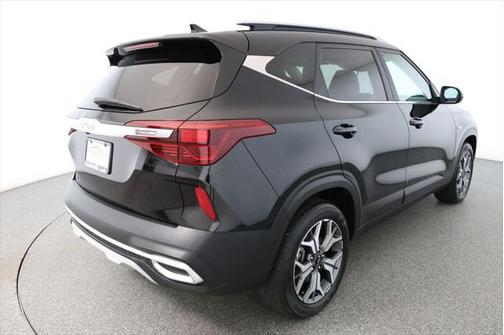 2022 Kia Seltos EX