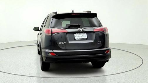 Magnetic Gray Metallic 2018 Toyota RAV4 LE