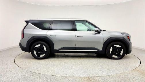 2024 Kia EV9 Light Short Range