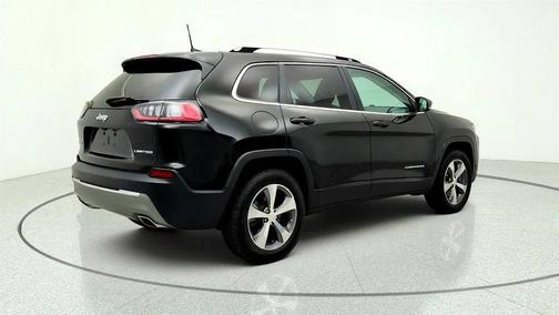 Diamond Black Crystal Pearlcoat 2019 Jeep Cherokee Limited