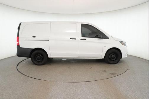 2022 Mercedes-Benz Metris Base