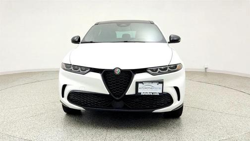 Milano White 2024 Alfa Romeo Tonale Veloce EAWD