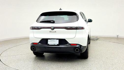 Milano White 2024 Alfa Romeo Tonale Veloce EAWD