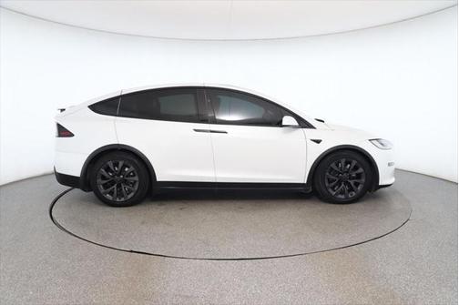2023 Tesla Model X Standard Range