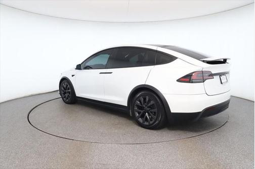 2023 Tesla Model X Standard Range