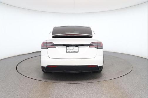 2023 Tesla Model X Standard Range