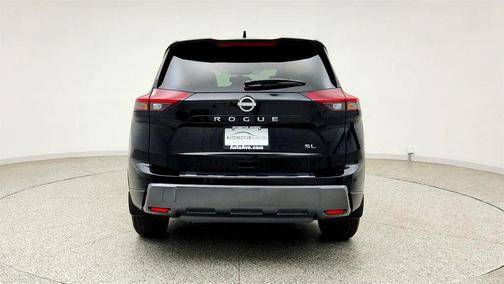 Super Black 2025 Nissan Rogue SL