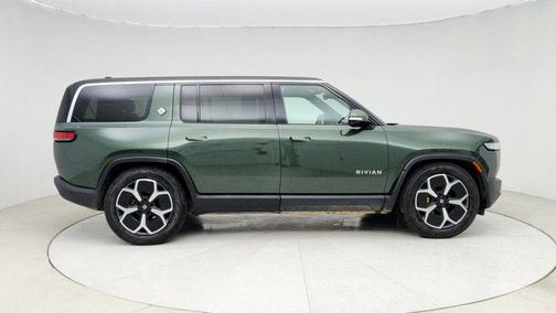 2023 Rivian R1S Adventure