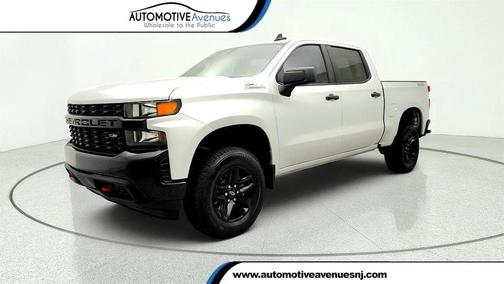 Silver Ice Metallic 2021 Chevrolet Silverado 1500 Custom Trail Boss