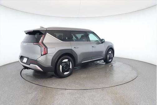 2024 Kia EV9 Wind