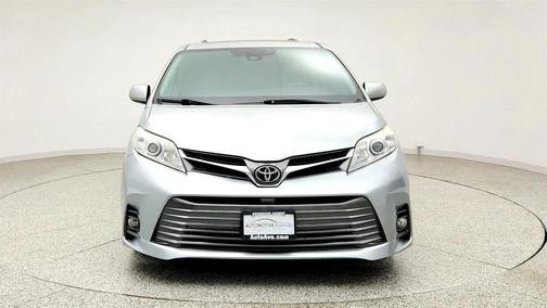 Celestial Silver Metallic 2020 Toyota Sienna XLE Premium